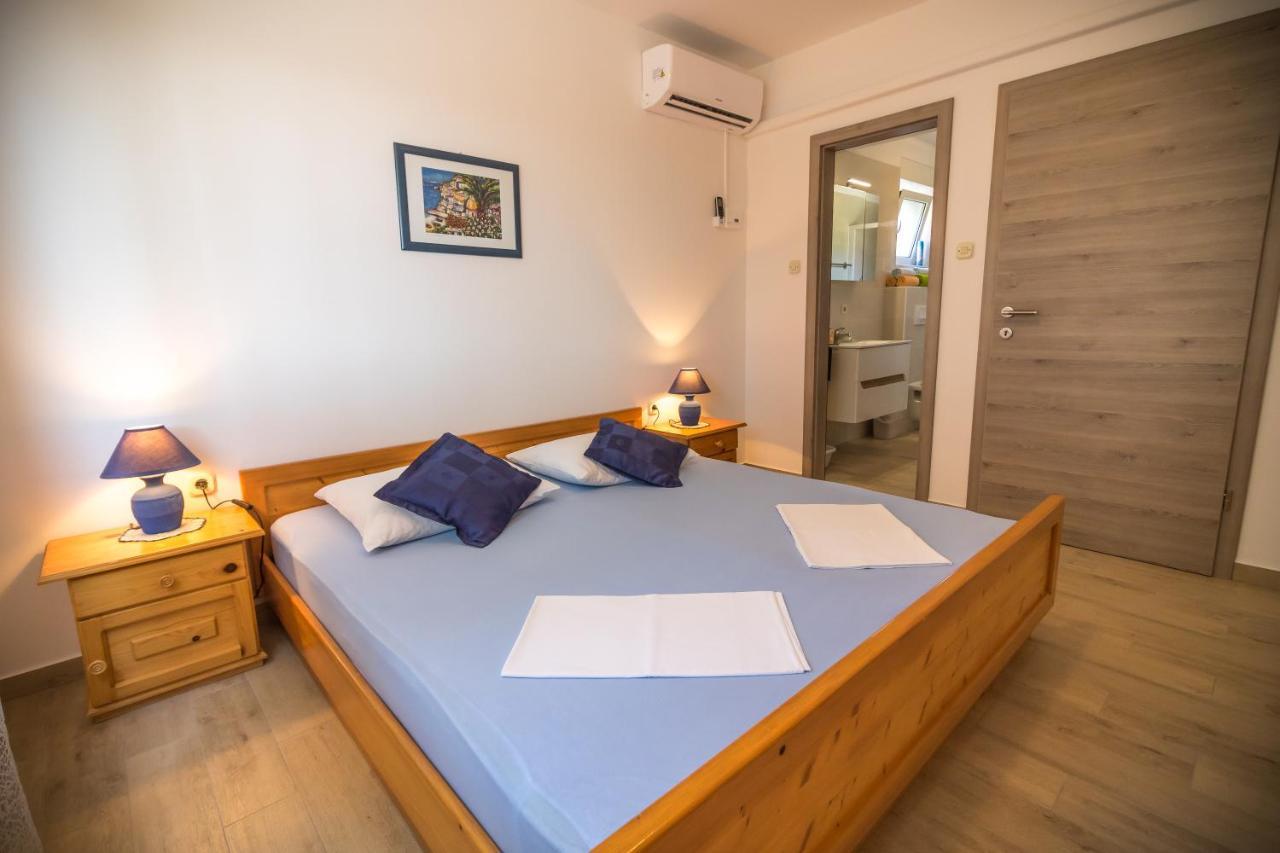 Katarina Apartments Rab Town Luaran gambar