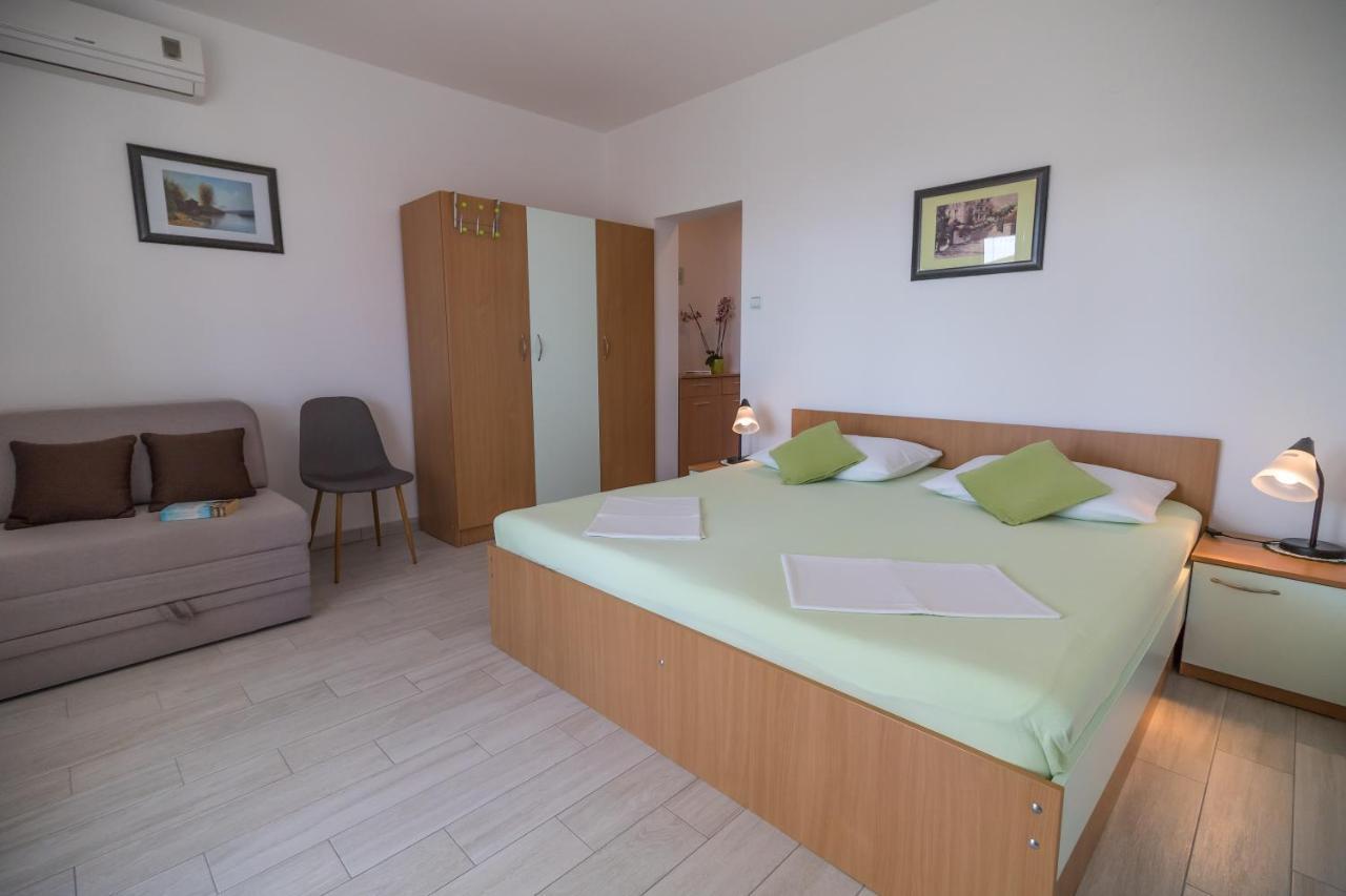 Katarina Apartments Rab Town Luaran gambar