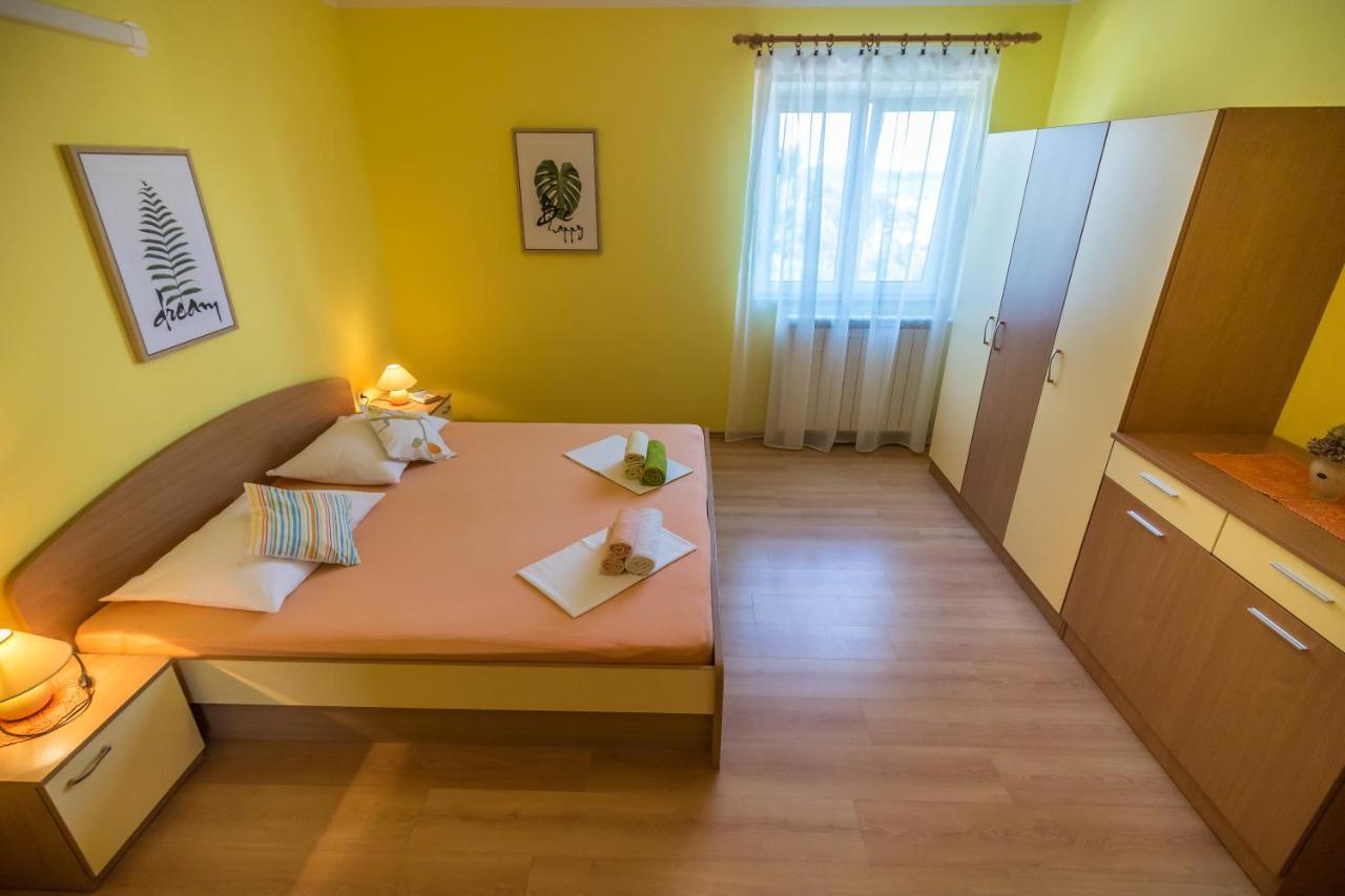 Katarina Apartments Rab Town Luaran gambar